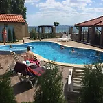 Гостевой дом Albizia 3*