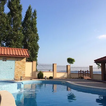 Гостьовий будинок Albizia Одеса