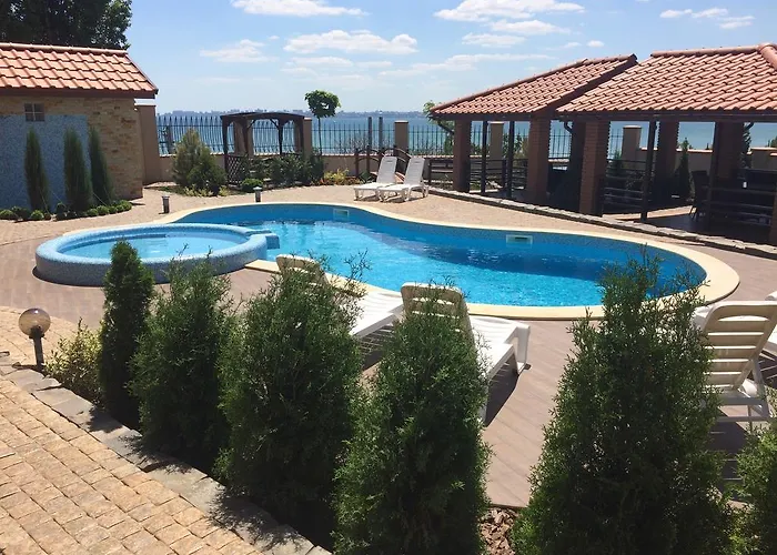 Albizia Guest house Odesa