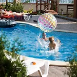 Guest house Albizia 3*