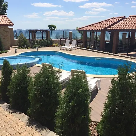 Albizia Guest house Odesa